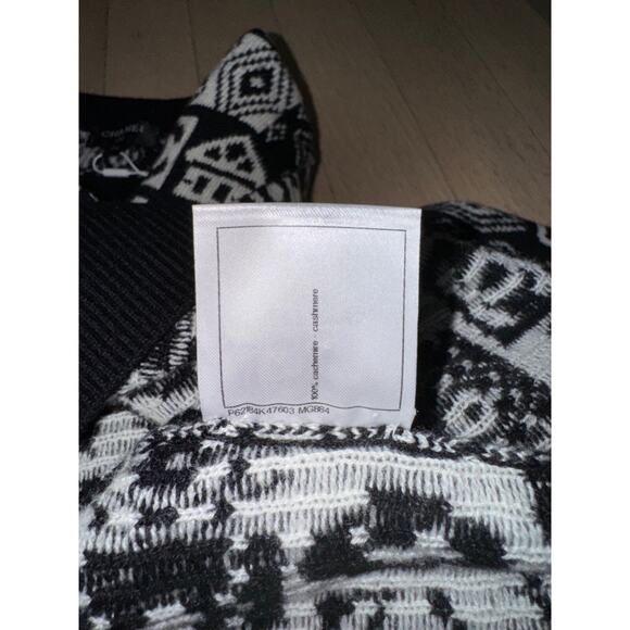 Chanel 19B Coco Neige Ski Black White CC Long Sleeve Cashmere Jumper Sweater 38 - Picture 15 of 16